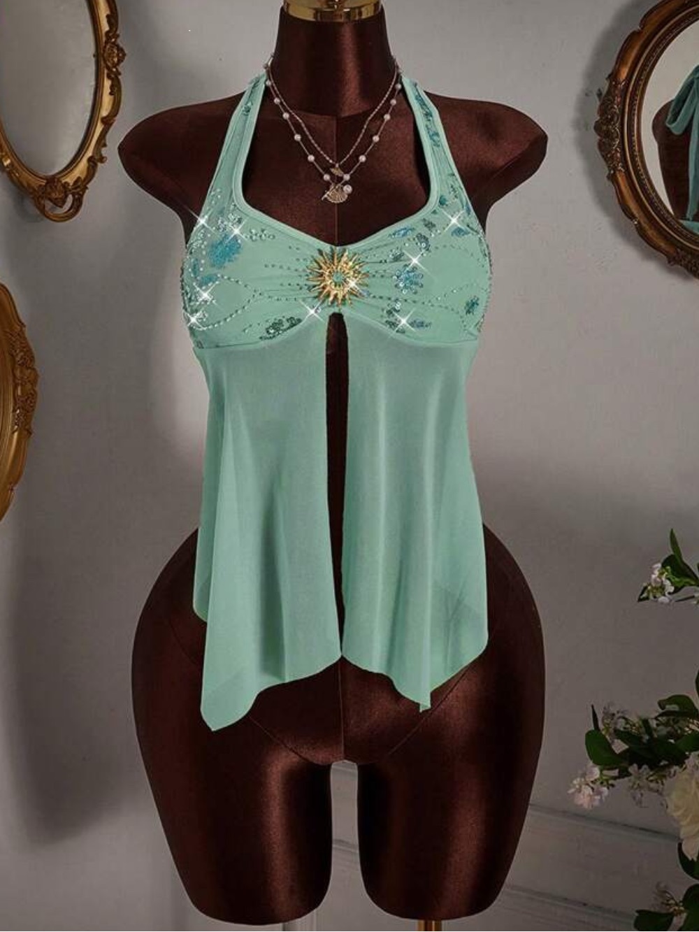 SHEIN Mint Green Halter Crop Top with Sunburst Accent